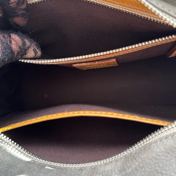 🎉 Host Pick🎉 COCOMEISTER Doublewood Classic Mini Boston in British Sky color. - Picture 10 of 17